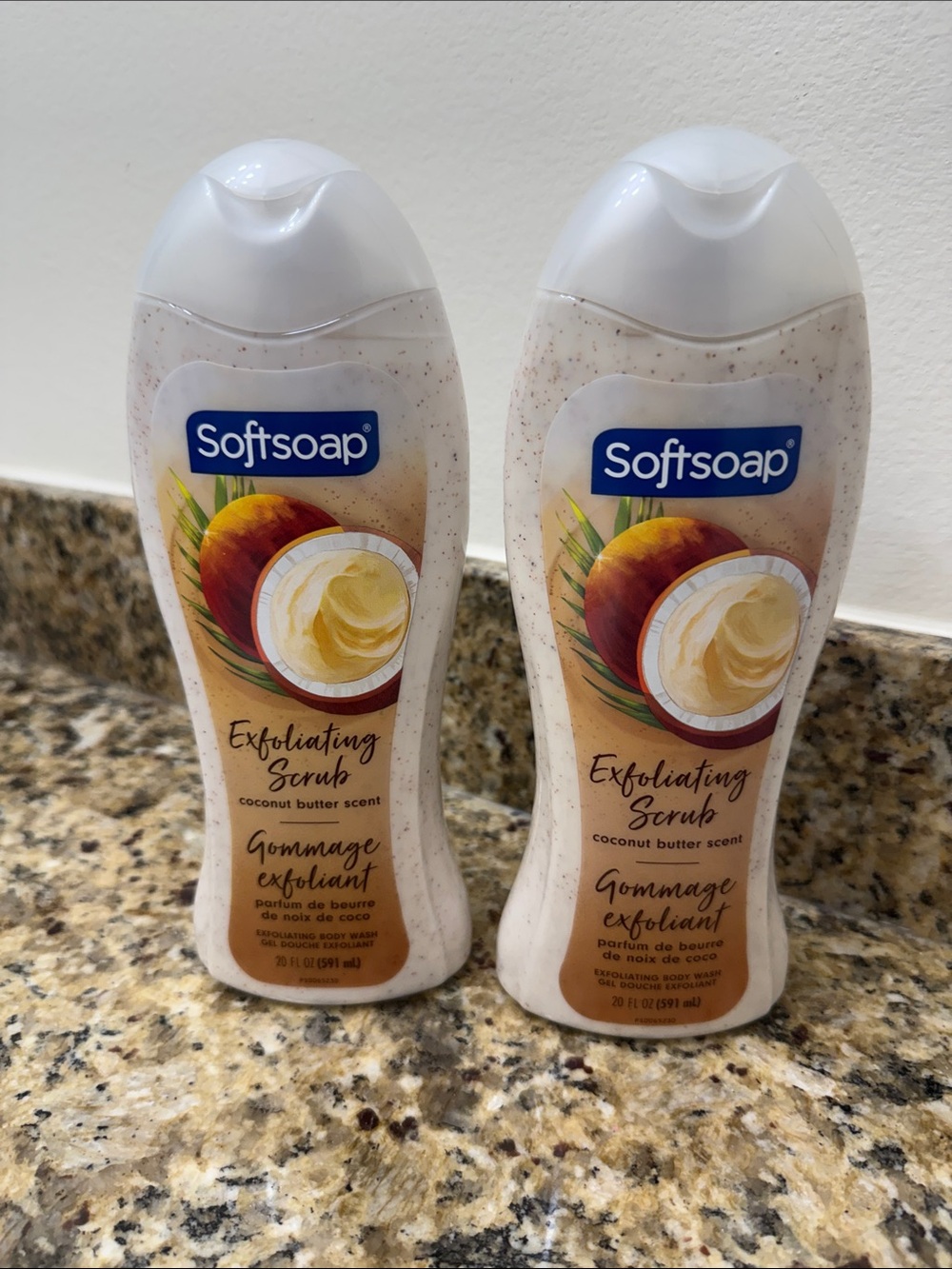 NWT bundle of 2 Softsoap Coconut Butter Exfoliating Scrub